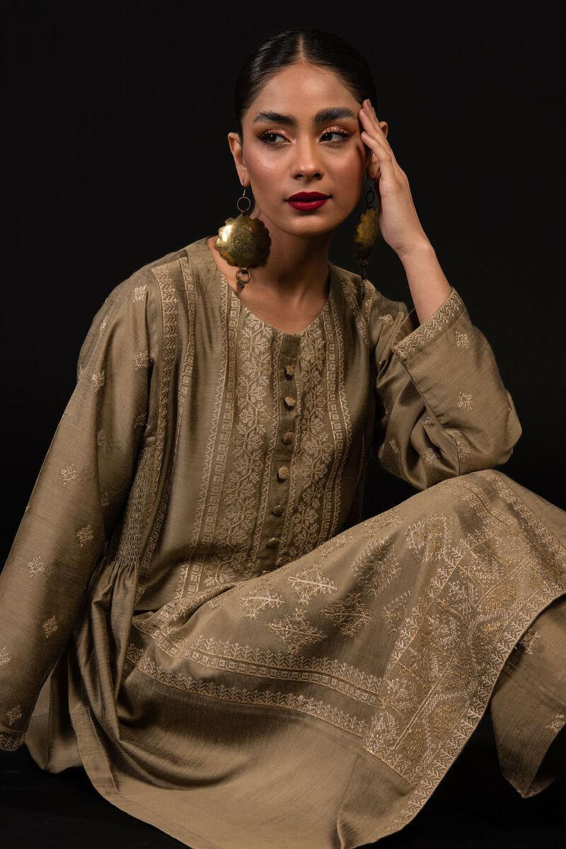  | Kurta | Embroidered | null