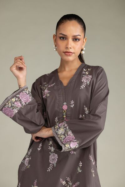 Embroidered | Cambric | Floral V-Neck Kurta | USD 40.00