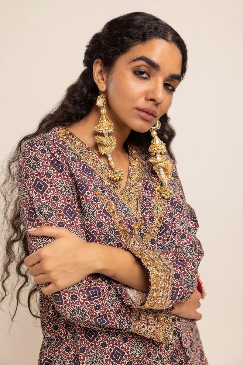  | Kurta | Embroidered | null