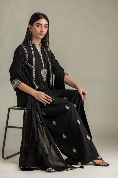 Embroidered | Cambric | Black Cambric Kurta | USD 45.00