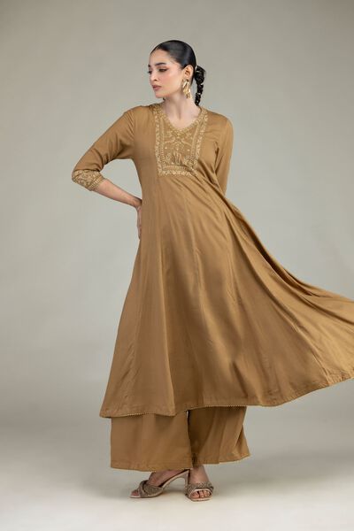 Embroidered | Raw Silk | V-Neck Silk Kurta | USD 18.00