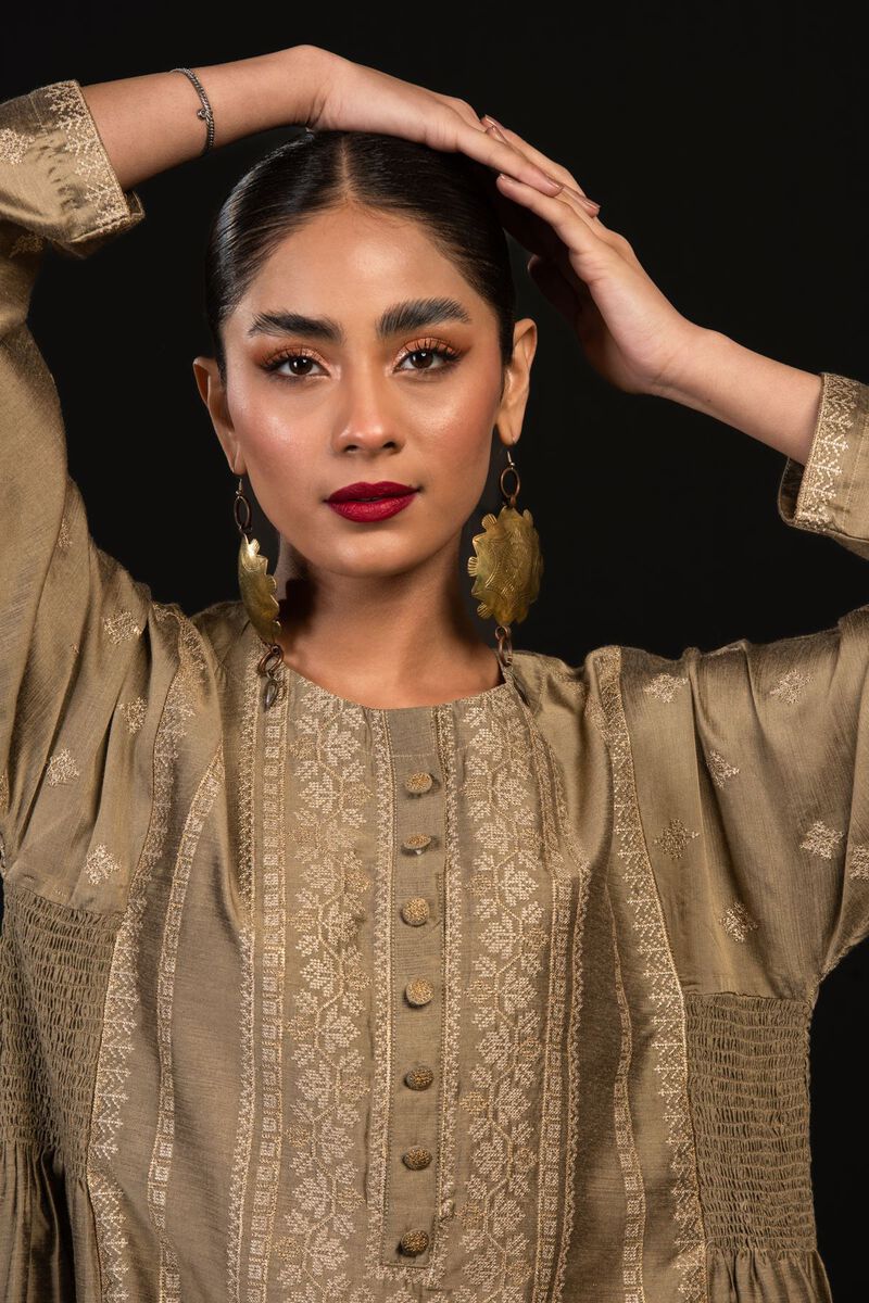  | Kurta | Embroidered | null