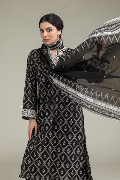Embroidered | Lawn | Black Lawn Dupatta | USD 25.00