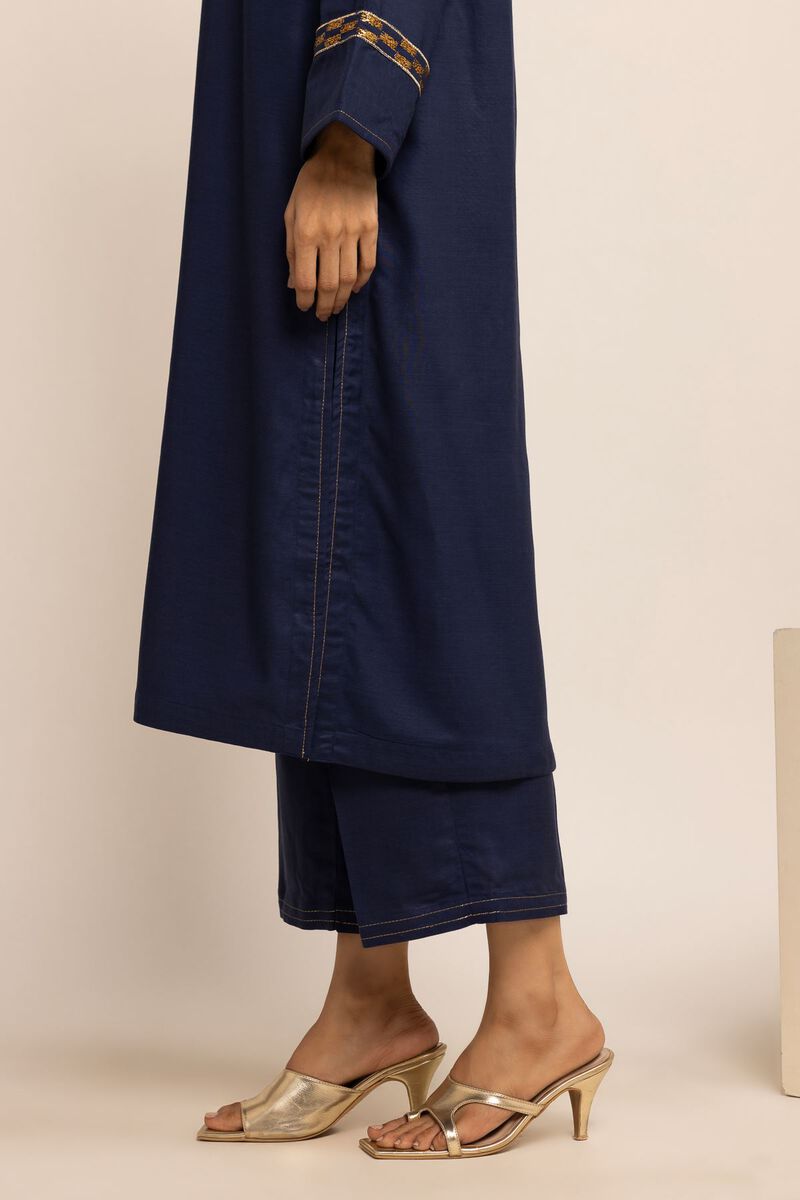  | Pants | Embroidered | null