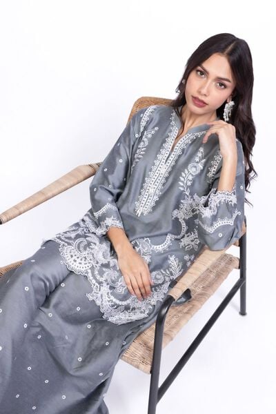Embroidered | Raw Silk | Kurta | USD 45.00