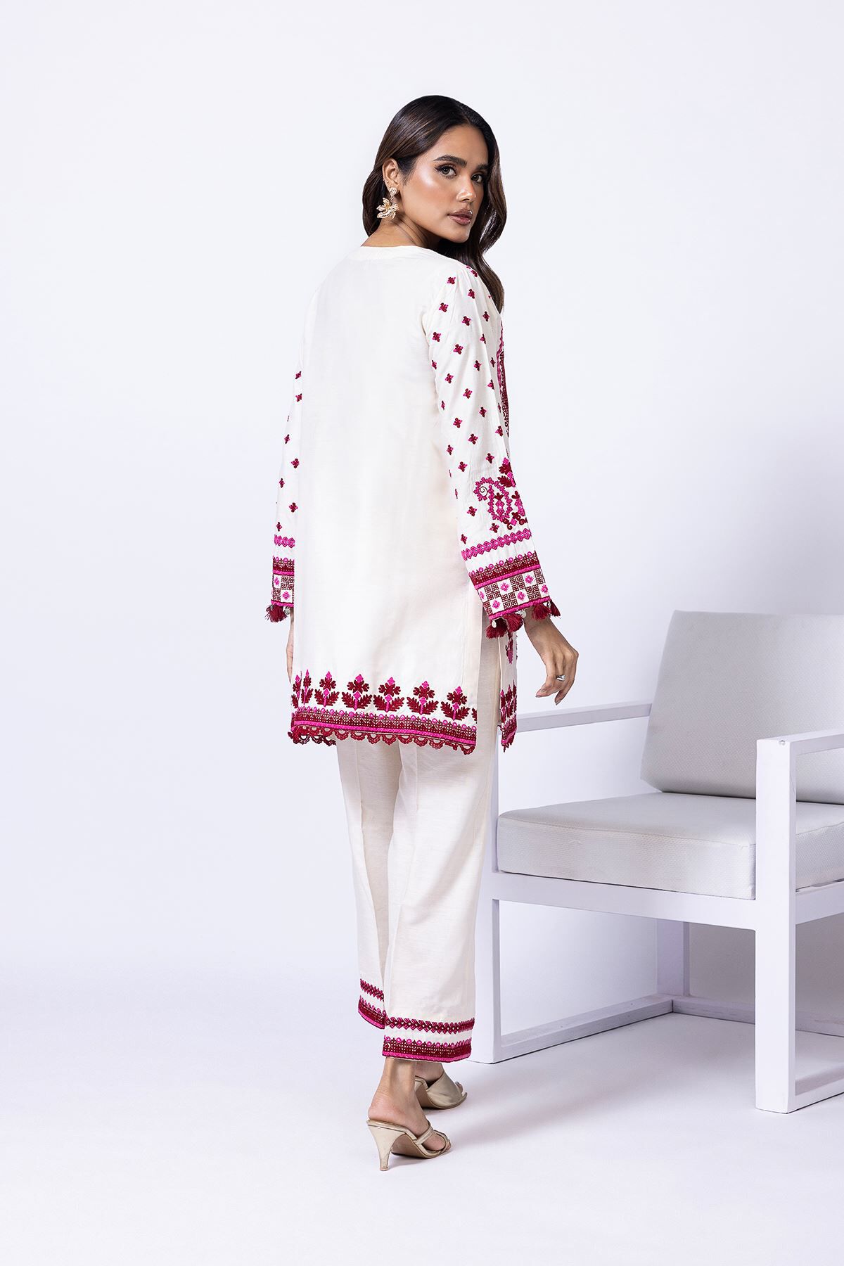 Buy Kurta | 0.0 N/A | EST24570A-VG_OFF-WHITE | Khaadi Global