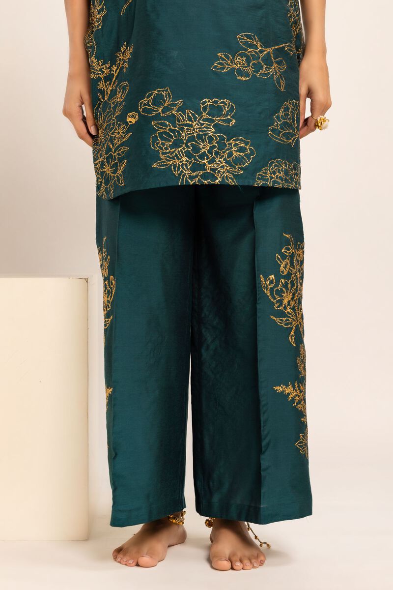  | Pants | Embroidered | null