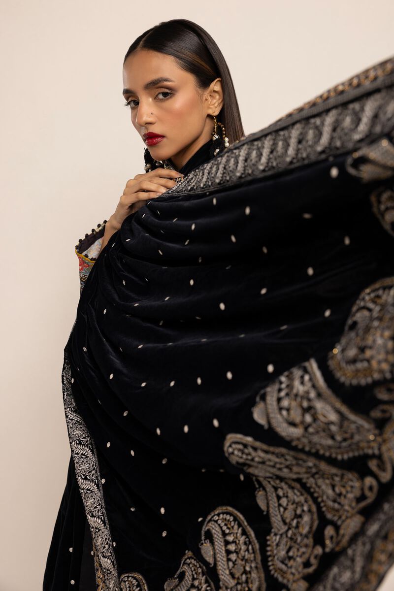  | Shawl | Embroidered | null
