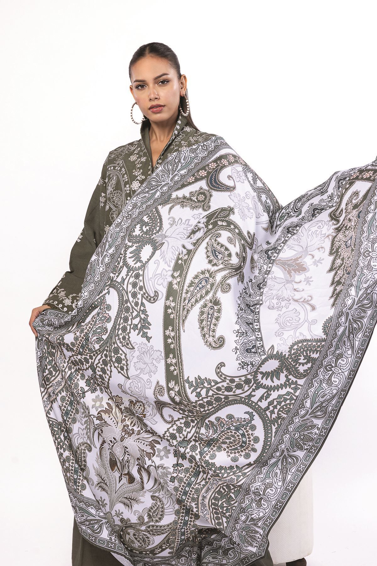 Buy Fabrics 3 Piece | 0.0 N/A | KN67B-VG_MULTI | Khaadi Global