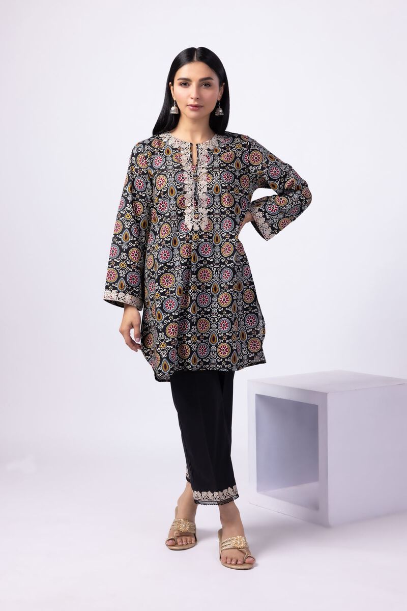 https://global.khaadi.com/dw/image/v2/BJTG_PRD/on/demandware.static/-/Sites-khaadi-master-catalog/default/dw68ed1fa1/images/hi-res/25-04ex9-05ta_multi_1.jpg?sw=800&sh=1200