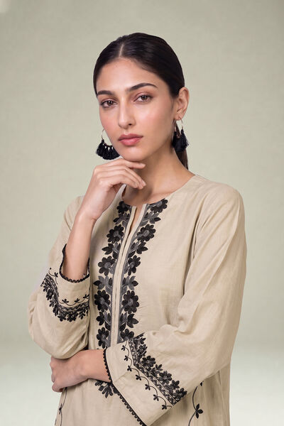 Embroidered | Cambric | Floral Cambric Kurta | USD 45.00