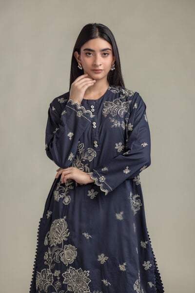 Embroidered | Cambric | Floral Round-Neck Kurta | USD 60.00