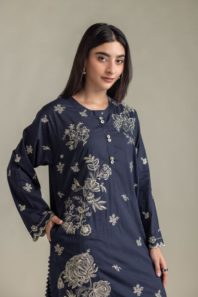 Embroidered | Cambric | Floral Round-Neck Kurta | USD 60.00