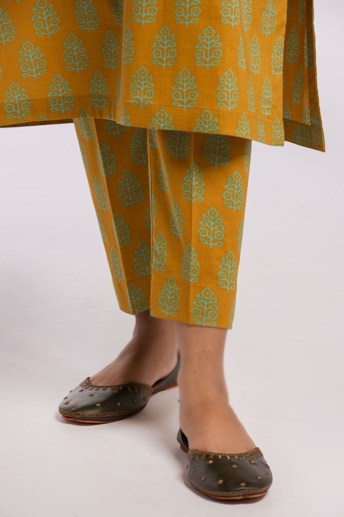 Khaadi trousers cheap