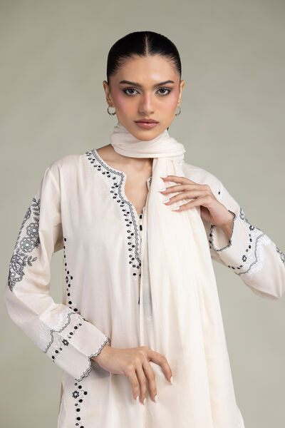 Embroidered | Lawn | Floral Lawn Dupatta | USD 30.00