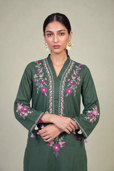 Embroidered | Cambric | Long Green Kurta | USD 45.00