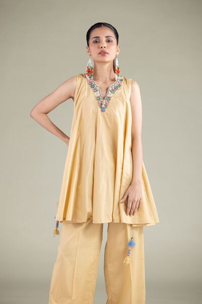 Embroidered | Cambric | Floral Sleeveless Kurta | USD 35.00