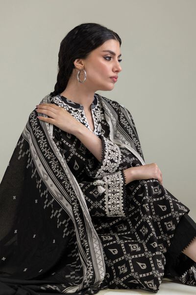 Embroidered | Lawn | Black Lawn Dupatta | USD 25.00