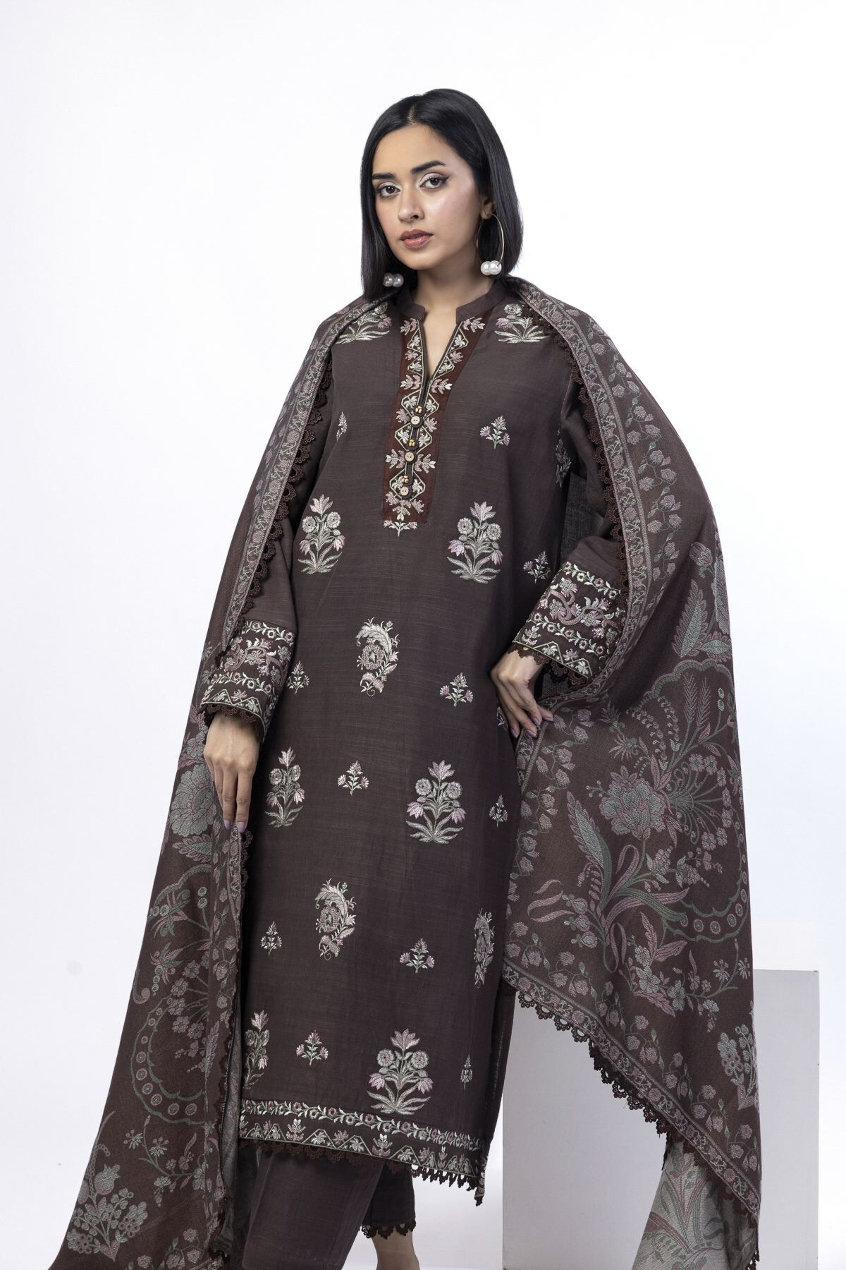 最終値下げPERIOD FEATURES khadi lechoppe Buy Tailored 3 Piece | 0.0 N/A | KD06AST-VG_MULTI | Khaadi Global