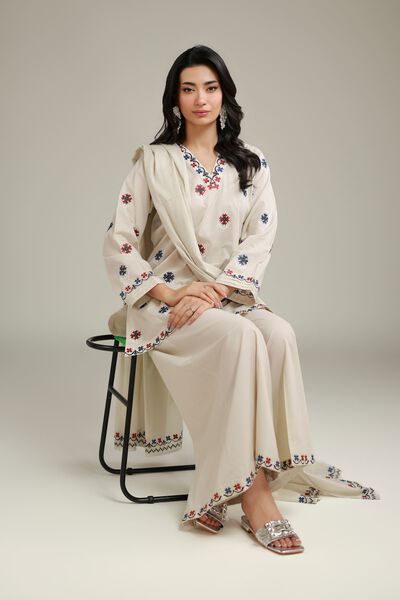 Embroidered | Cambric | Floral V-Neck Kurta | USD 40.00