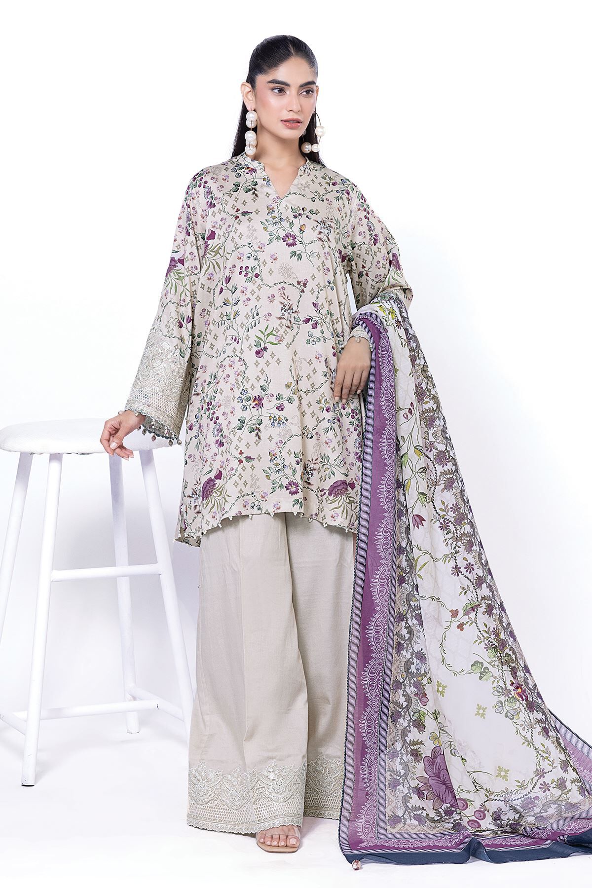 Women's Unstitched Pakistani Fabric | Khaadi Global