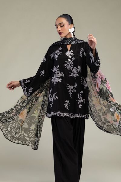 Embroidered | Chiffon | Floral Black Dupatta | USD 30.00