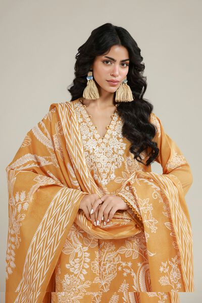 Embroidered | Lawn | Floral 3-Piece Suit | USD 70.00