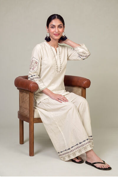Embroidered | Cambric | Floral Cambric Kurta | USD 40.00