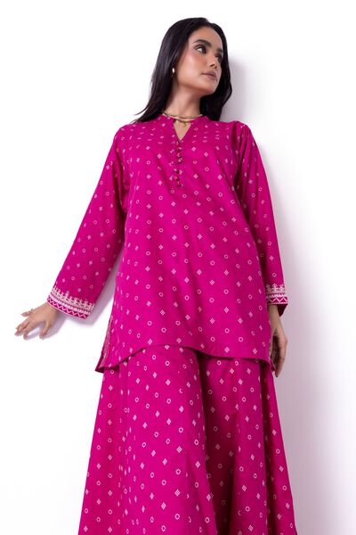  | Kurta | Embroidered | USD 25.00