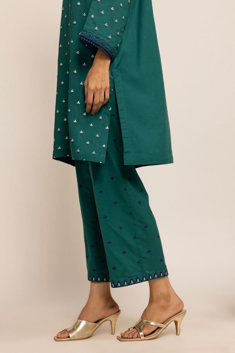  | Pants | Embroidered | null