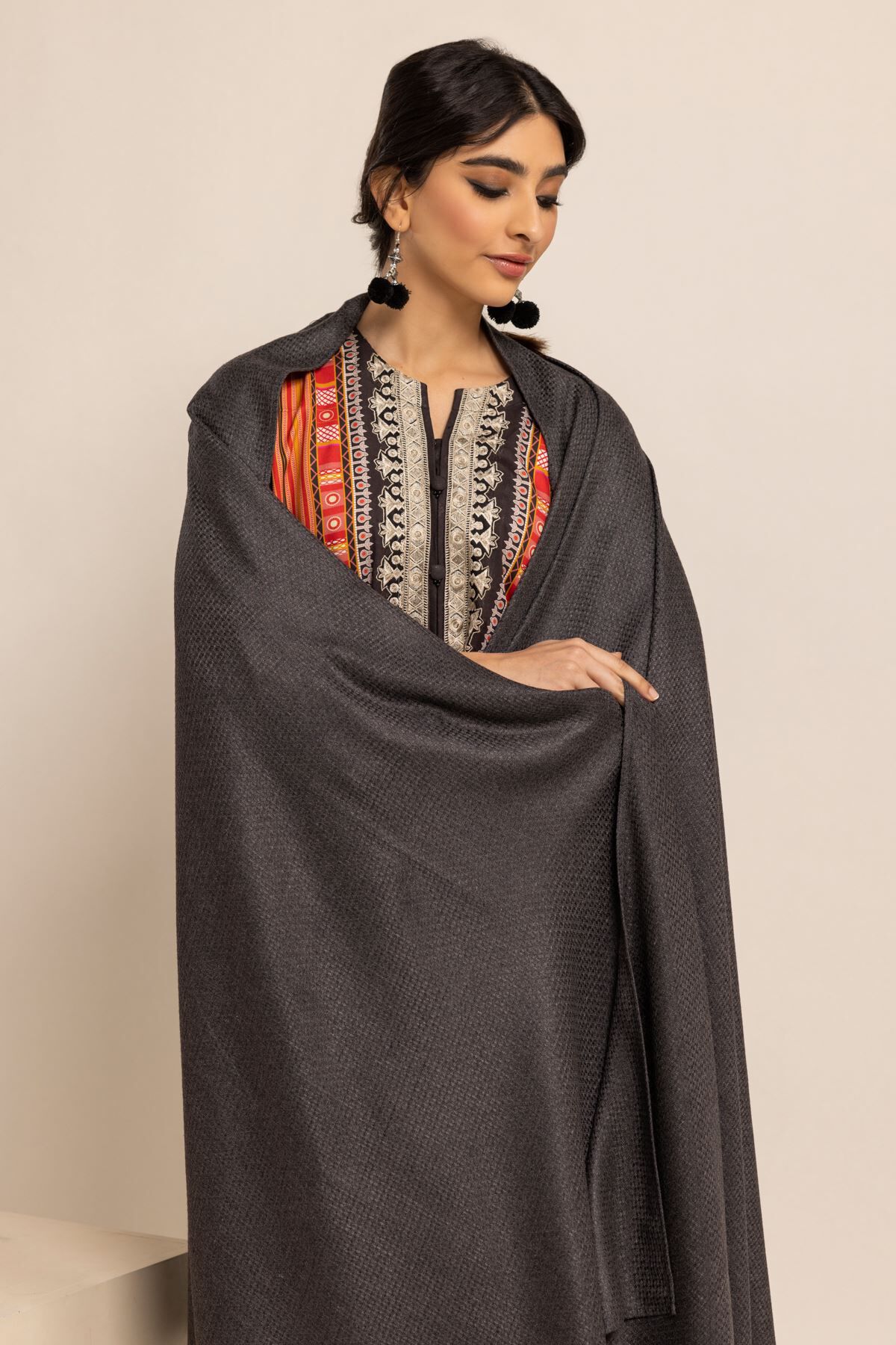 Khaadi best sale ladies shawls