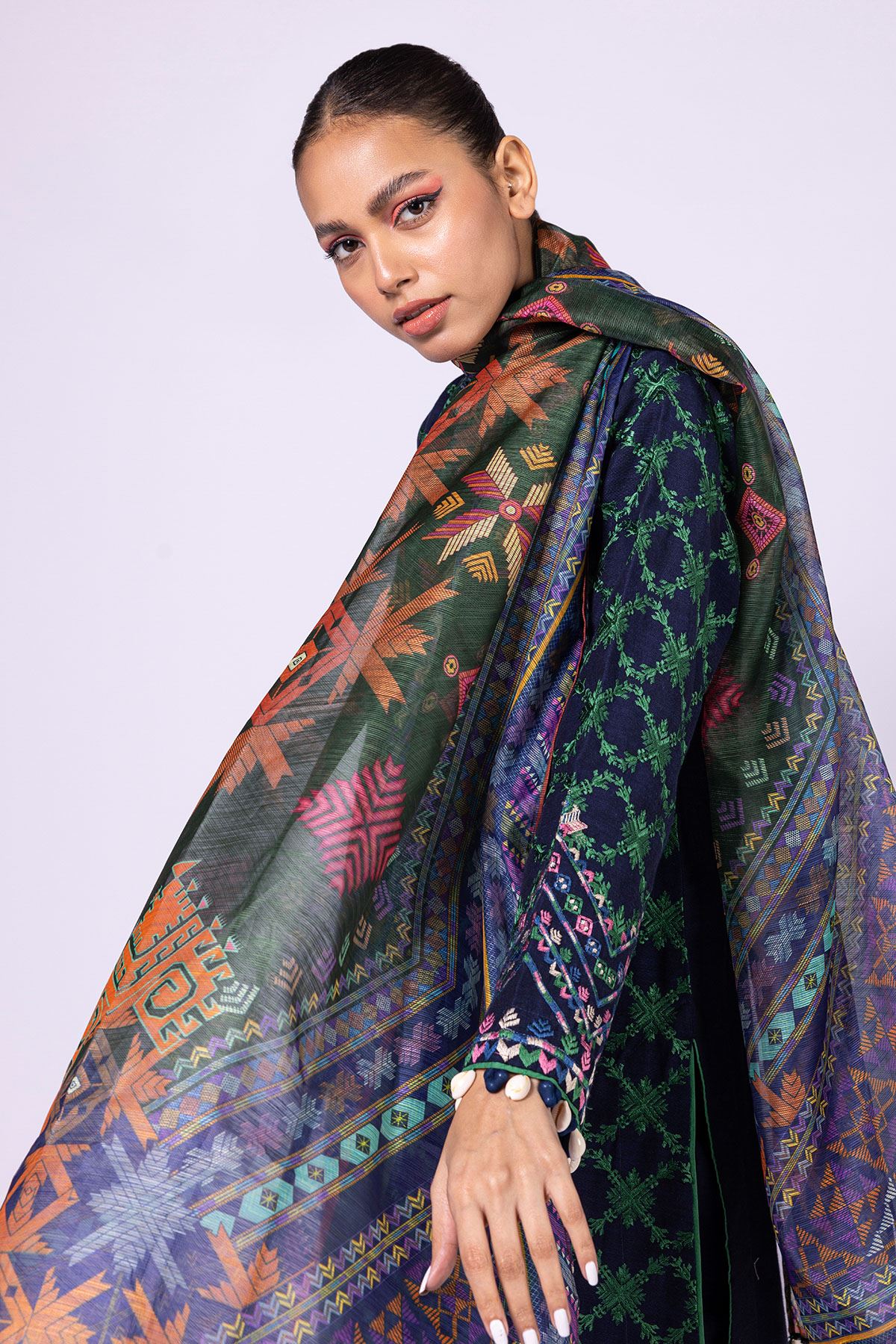 Buy Fabrics 3 Piece | 29.40 USD | 1001751524 | Khaadi Global