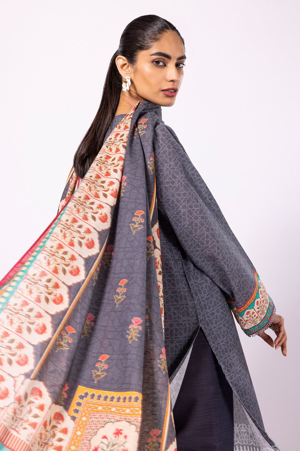 Buy Fabrics 3 Piece Suit | 13.80 USD | 1001743288 | Khaadi Global